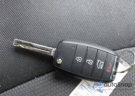 2016 Kia Sportage Lx z USA, uszkodzony, nr VIN KNDPBCACXG7831624